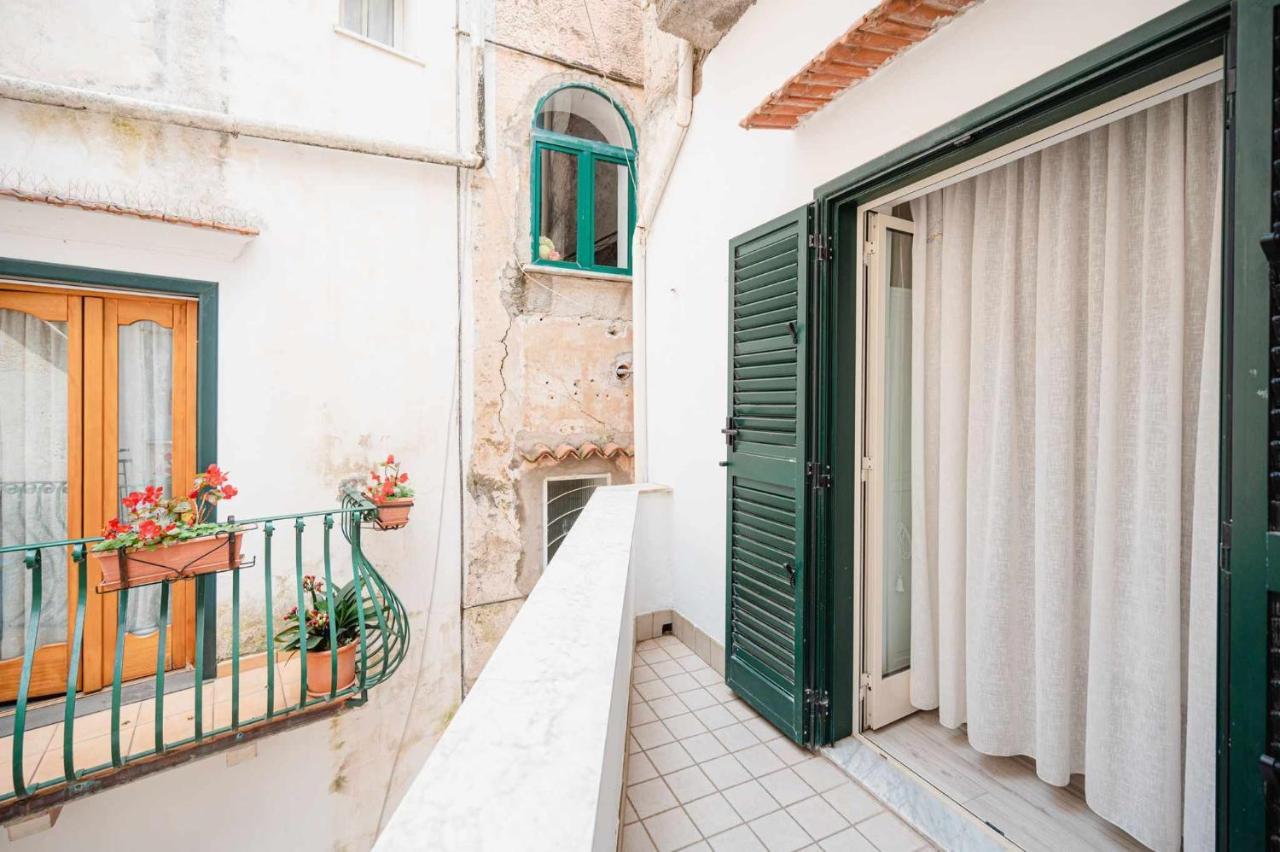 Ferienwohnung White Amalfi Centro Storico By Italianhost Exterior foto